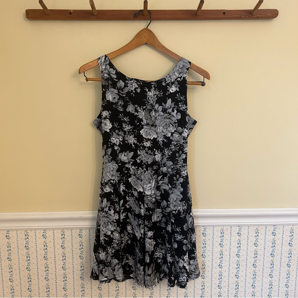 Glamorous Floral Dress